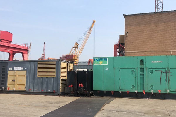 阳新发电机出租空气滤清器的清洁频率是多少？